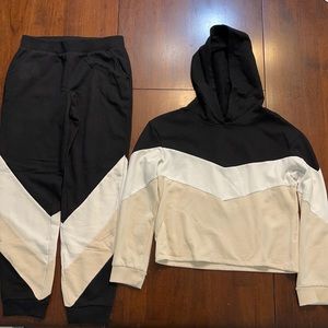 Girls size L(10/12) sweatsuit set